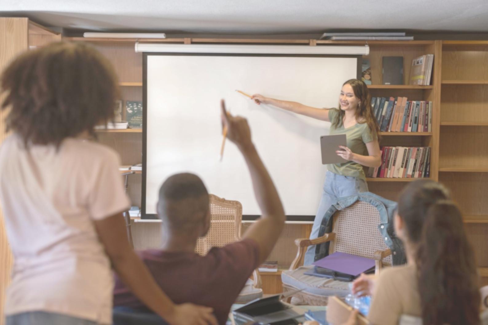 Interface de calcul du patrimoine net sur différents appareils